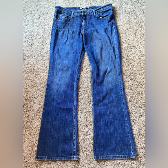 Women’s Levi’s 518 Superlow flare Jeans size 13L